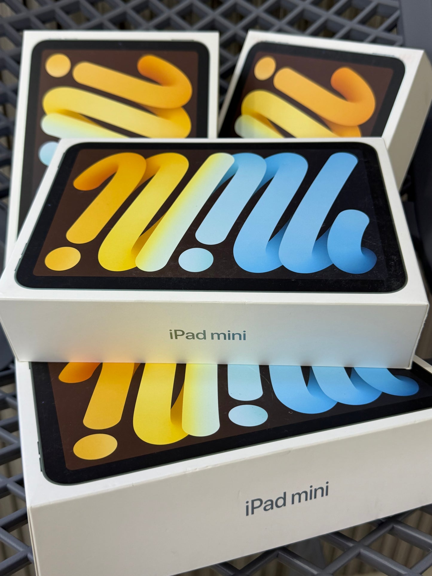 BRANDNEW UNIT | IPAD MINI 7 (A17 PRO) 128GB WITH CELLULAR