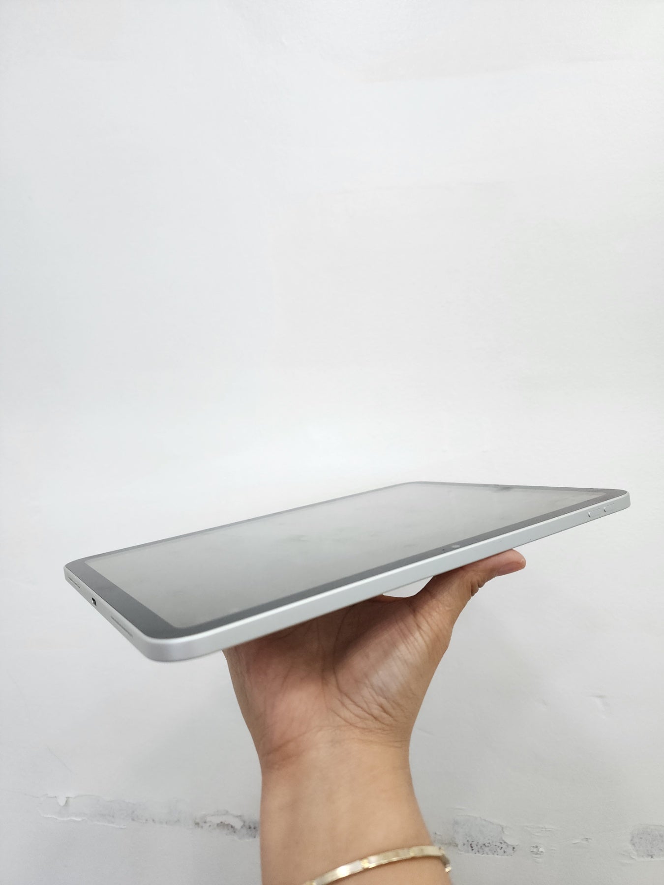 iPad 11th Gen - 128GB (USED UNIT)