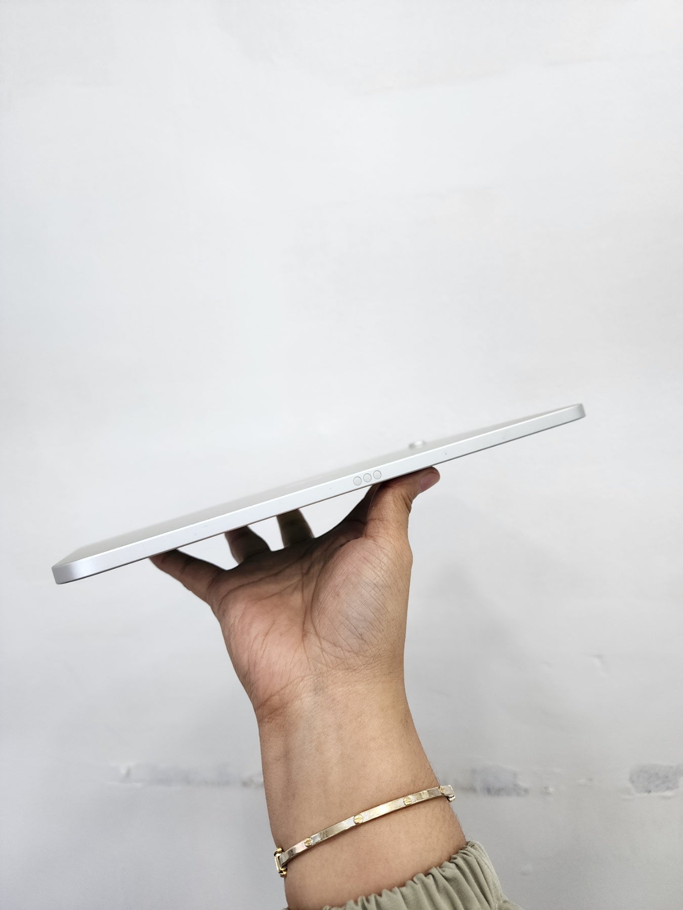 iPad 11th Gen - 128GB (USED UNIT)